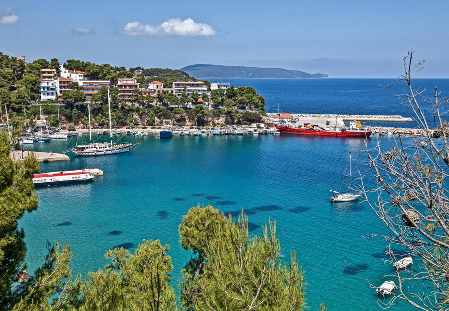  Alonissos   Patitiri